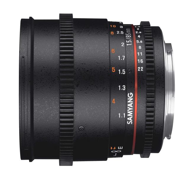 【中古】 フジフイルム X用_動画用(ギア付き) SAMYANG 85mm T1.5 VDSLR AS IF UMC II フジフイルムX用 フルサイズ対応 ブラック レンズ有効径 73 mm F1313010101の通販は
