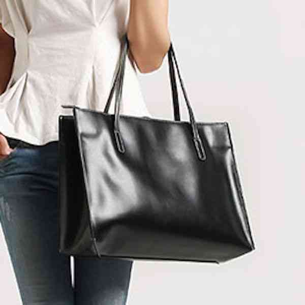 トートバッグ レディース 縦型 ミニトート 本革 軽量 通勤 春 レザー革 かばん キャンバス 肩掛け A4 ビジネス レザー 小さめ 黒 本革 革 大きめ 布 バッグ 秋 ブランド 冬 夏 ショルダーバッグ ゴルフ ナイロン 2WAY おしゃれ ファスナー ブランド ランキング bag-1006の通販は