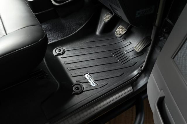 4×4 エンジニアリング 3Dフロアマット ランドクルーザー70 GDJ76 用 フロント/セカンド/リアラゲッジセット【140-FSR】| フォーバイフォー ランクル70_3