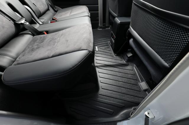 4×4 エンジニアリング 3Dフロアマット ランドクルーザー70 GDJ76 用 フロント/セカンド/リアラゲッジセット【140-FSR】| フォーバイフォー ランクル70_4