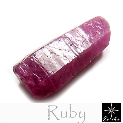 K18 天然ダイヤモンドピアス 片耳 0.8ct ルビー 結晶 原石 タンザニア産 4.5ct 非加熱 コランダム
