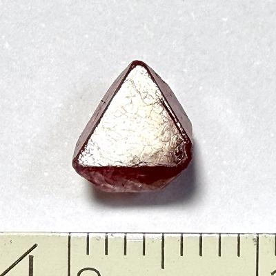 スピネル 原石 レッドスピネル 双晶 レアストーン