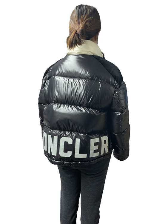 MONCLER CHOUELLE匿名配送です