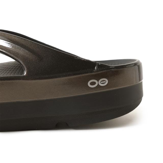 OOFOS ウーフォス ウーメガ リュクス サンダル OOmega Luxe