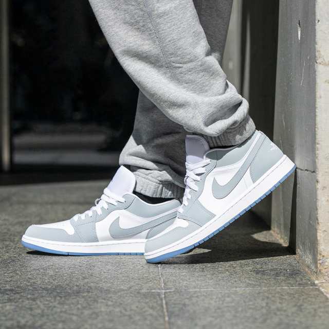 NIKE WMNS AIR JORDAN 1 LOW WOLF GREY ナイキ ウィメンズ エアジョーダン ロー スニーカー ( グレー レディース  メンズサイズ DC0774-105 )の通販はau PAY マーケット - PRECIOUS PLACE | au PAY マーケット－通販サイト