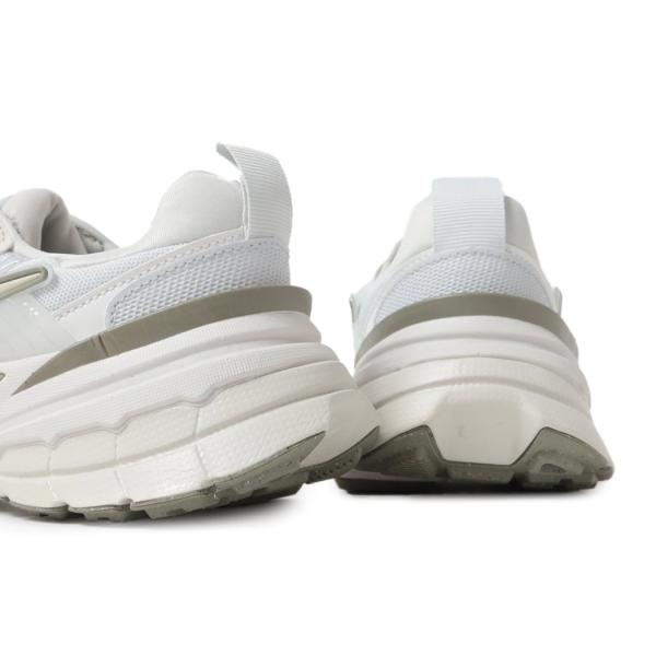 NIKE ナイキ W V2K RUN ウィメンズ スニーカー WHITE/LIGHT ARMY ( 白 ホワイト ランニング カーキ レディース ウィメンズ FD0736-006 ) NIKE ナイキ W V2K RUN ウィメンズ スニーカー WHITE/LIGHT ARMY ( 白