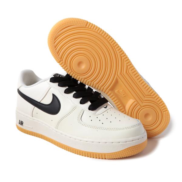 NIKE ナイキ エアフォース スニーカー AIR FORCE 1 LV8 SOFT PEARL GUM ( ベージュ シルバー レディース HQ1911-002 ) NIKE ナイキ エアフォース スニーカー AIR FORCE 1 LV8 SOFT PEARL GUM