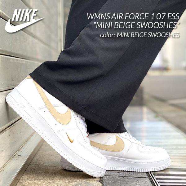 NIKE WMNS AIR FORCE 1 07 ESS “MINI BEIGE SWOOSHES” ナイキ ウィメンズ エアフォース スニーカー ( 白 レディース CZ0270-105 )