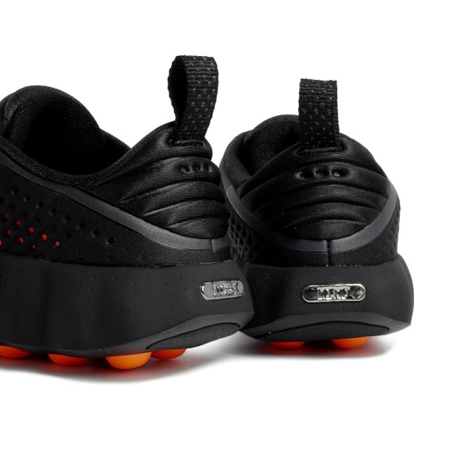 NIKE ナイキ マインド 002 スニーカー MIND 002 BLACK ( ブラック 黒 リカバリーシューズ トレーニング レディース メンズ Hyper Crimson HQ4310-001 )