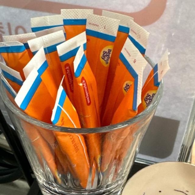 ラ・ペルーシュ シュガースティックシュガー1.2kg(300本）コーヒーシュガー la Perruche Pure Cane Sugar