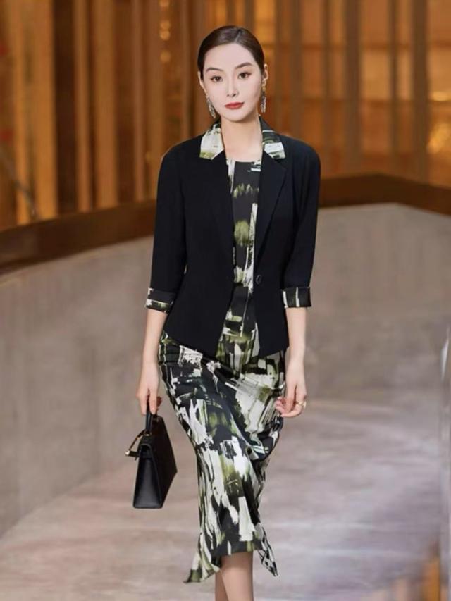 顔合わせ 母親 服装 50代 セットアップ 春 夏 ジャケット 60代 70代 40