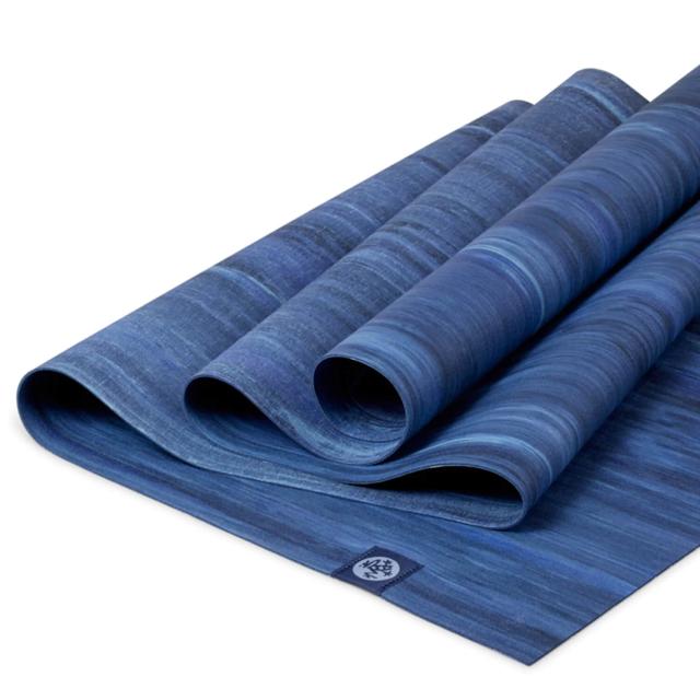 マンドゥカ ヨガマット 折りたたみ ヨガラグ ホットヨガ 滑らない トラベル エコスーパーライト 1.5mm ブルームーンマーブル manduka eco super lite 日本正規品 ヨガラグマンドゥカ ピラティスマット おしゃれ