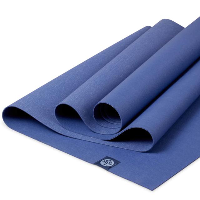 マンドゥカ ヨガマット 折りたたみ ヨガラグ ホットヨガ 滑らない トラベル エコスーパーライト 1.5mm ムーン manduka eco super lite 日本正規品 ヨガラグマンドゥカ ピラティスマット おしゃれ