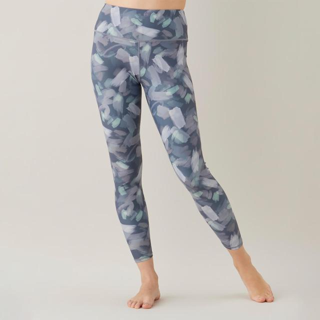 suria ヨガパンツ ネイビー スタイリング | ヨガウェア・ヨガマット