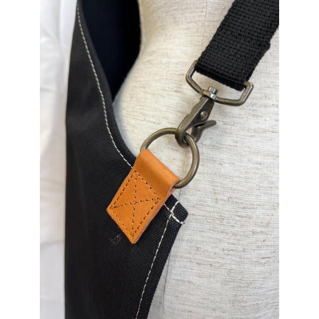 DIY ワーク エプロン ロング ブラック×イエローマルチポケット 倉敷帆布 栃木レザー キャンバス 本革 かっこいい ポケット ユニセックス 綿100％ 倉敷6号帆布 黄 緑 前掛け 作業用 ガーデニング カフェ_5