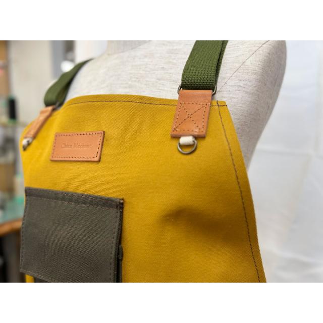 DIY ワーク エプロン ロング イエロー×モスグリーン マルチポケット 倉敷帆布 栃木レザー キャンバス 本革 かっこいい ポケット ユニセックス 綿100％ 倉敷6号帆布 黄 緑 前掛け 作業用 ガーデニング カフェ_3