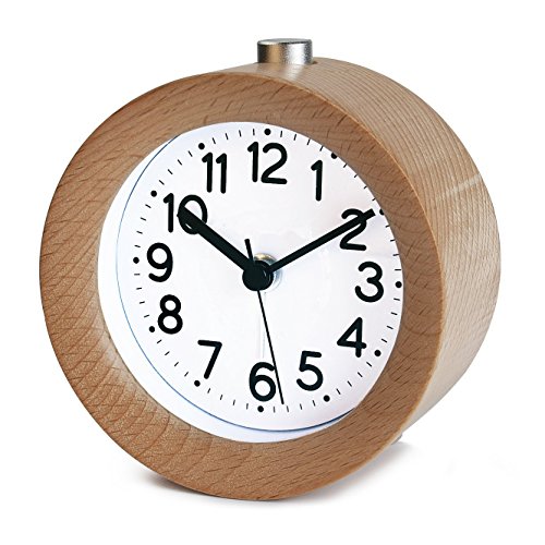 ケヤキの色 目覚まし時計 アナログ 大音量 置き時計 連続秒針 音無し アラーム スヌーズ 照明ライト付き 木製 電池式 小型 かわいい 丸型の通販は