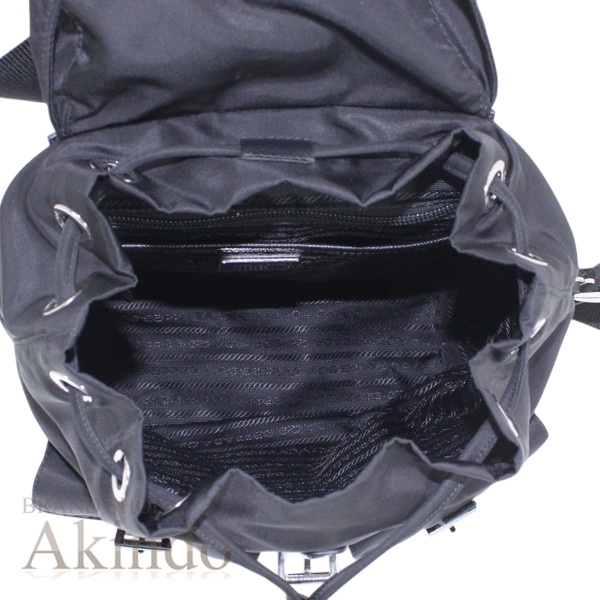 【新品・未使用】プラダ バックパック リュックサック コンパクト 黒 ナイロン レザー ブラック レディース 1BZ677 NERO PRADA カジュアル ビジネス 通勤 通学 バッグ BAG 便利 ブランド 定番 人気 プレゼント ギフト_8