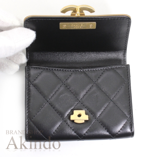 CHANEL シャネル　ラムスキン　二つ折りコインケース　カードケース 楽天市場】CHANEL シャネル カードケース コインケース
