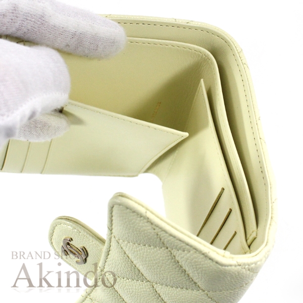 新品】シャネル 三つ折り財布 マトラッセ レザー キャビアスキン