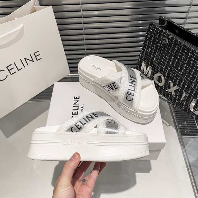 celineリアル・ウール・スリッパの通販は 9,803円