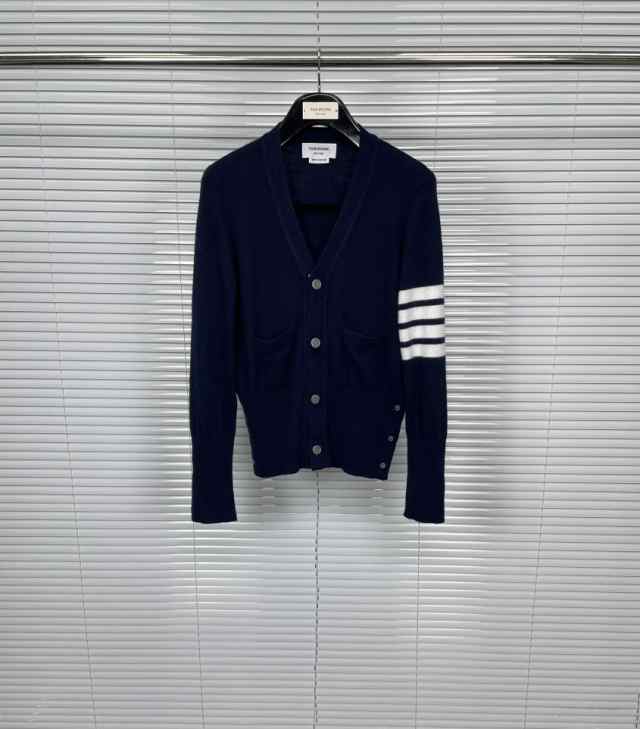 THOM BROWNE トムブラウン TB ブランド クラシック 4バー カシミア カーディガンの通販は