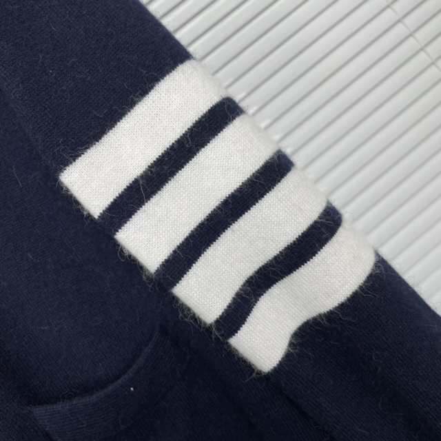 THOM BROWNE トムブラウン TB ブランド クラシック 4バー カシミア カーディガンの通販は THOM BROWNE トムブラウン TB ブランド クラシック 4バー カシミア カーディガンの通販は