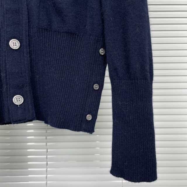 THOM BROWNE トムブラウン TB ブランド クラシック 4バー カシミア カーディガンの通販は THOM BROWNE トムブラウン TB ブランド クラシック 4バー カシミア カーディガンの通販は