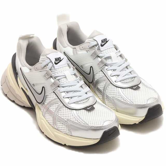 ナイキ V2K ラン NIKE W V2K RUN サミットホワイト/ピュアプラチナム/ライトアイアンオール/メタリックシルバー FD0736-100