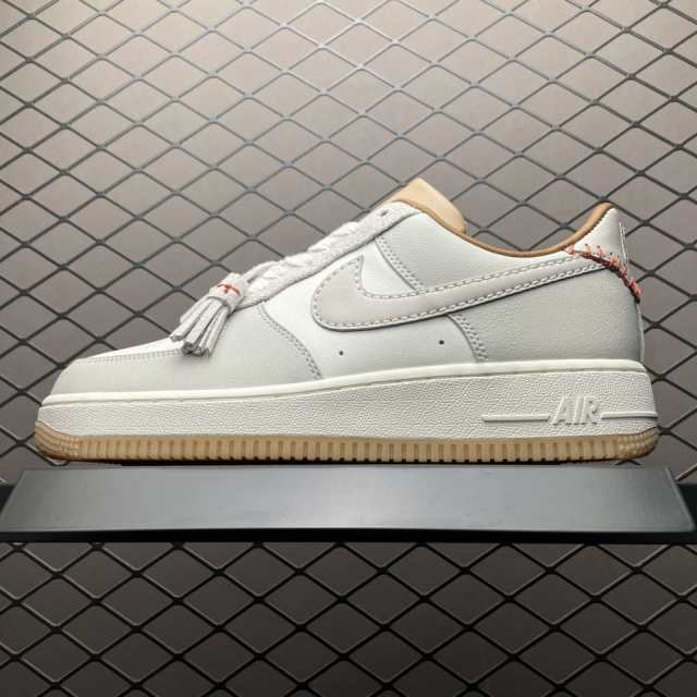 NIKE AIR FORCE 1 LOW LEATHER TASSLES ナイキ エアフォース1 ロー レザータッセル HF5697-001