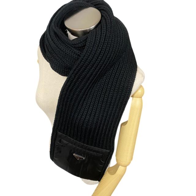【新品未使用】プラダRE-NYLON三角プレートマフラー PRADA プラダ 三角プレート Re-Nylon ナイロン マフラー