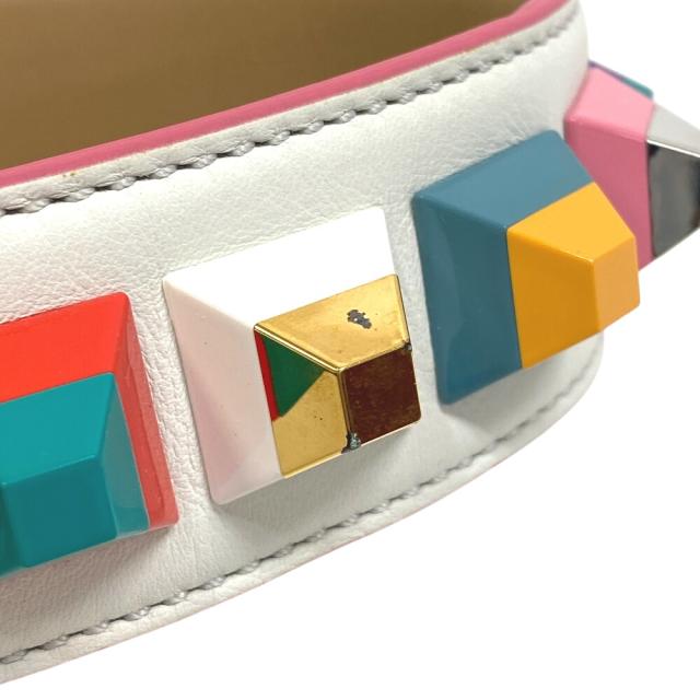 フェンディ ショルダーストラップ スタッズ