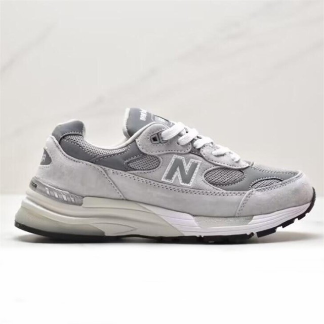 [ニューバランス] NEWBALANCE M992GR メンズ スニーカー メイドイン USA シューズ 靴 グレー｜au PAY マーケット