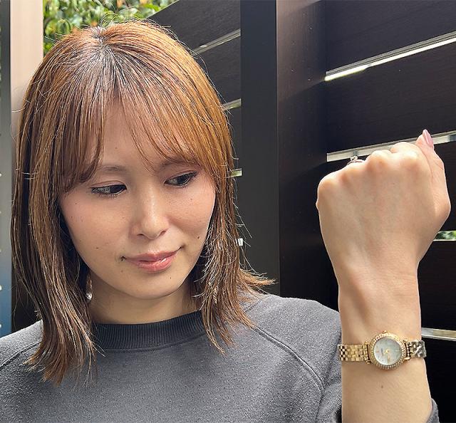 【テレビドラマで芸能人も愛用の】ルクレア レディス腕時計L＊CREA ルクレア LC2401GP5L ソーラー 白蝶貝ダイヤル キュービックジルコニア メタルバンド ラッピング無料 手書きのメッセージ お付けします クリスマスプレゼント