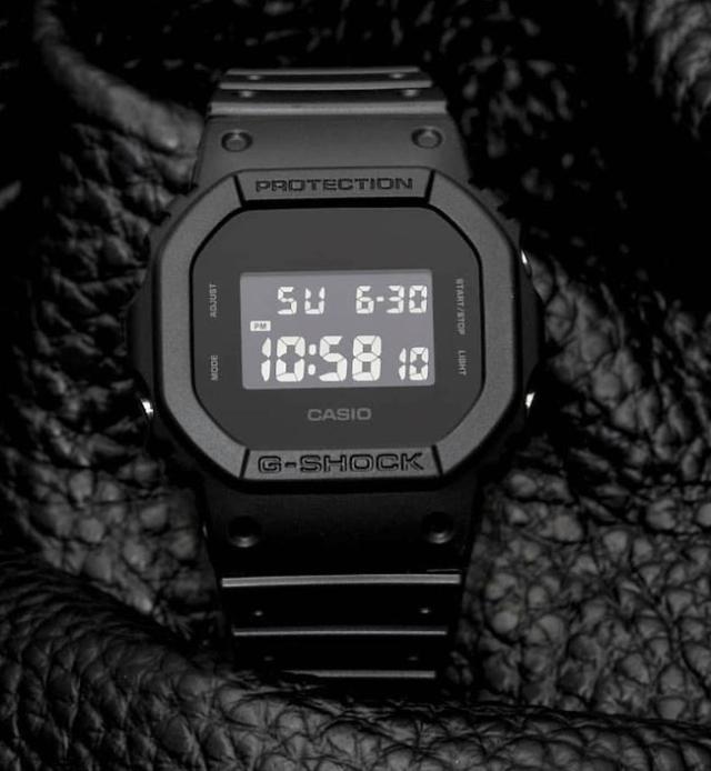 カシオG-SHOCK Gショック ソリッドカラーズ  DW-5600UBB-1JF モデル プレゼント 大人気腕時計 ギフト  ラッピング無料  楽天ショッピングチャンネル掲載商品_3