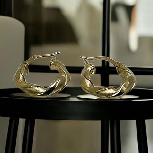 フープピアス k18 750 イタリア レア イタリア ツイストフープピアス