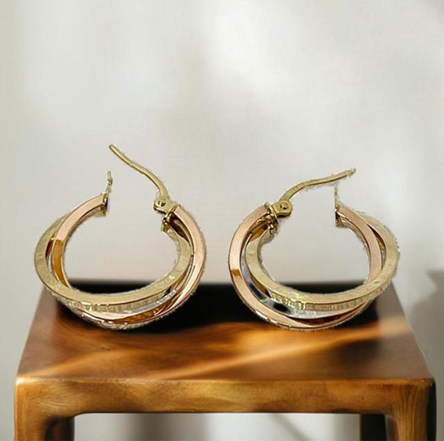 イタリアン　フープ　ピアス　k18 750 イタリアン フープ ピアス k18 750 UNOAERRE Hoop Pierced Earrings