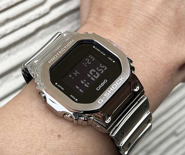 g ショック ベルト メタル 腕時計 gw-m5610 メタルバンド の人気商品