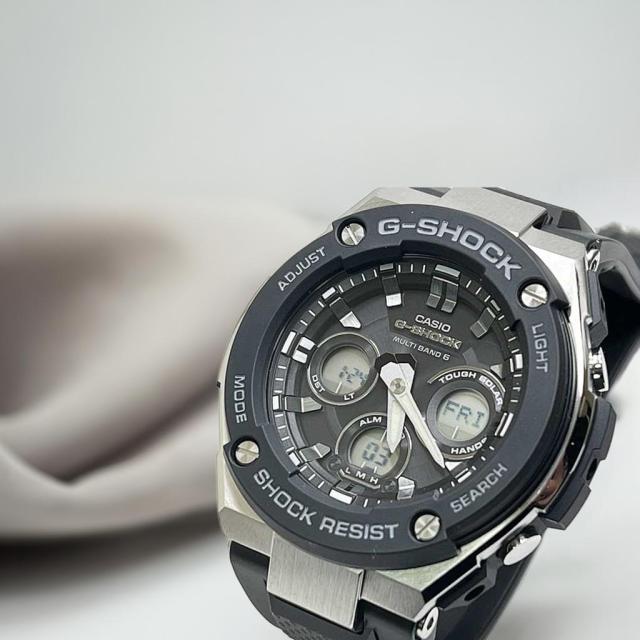【人気のGスチール】GショックG-SHOCK カシオ メンズウオッチ アナデジ GST-W300-1AJF 電波ソーラー 大人のG-SHOCK Gスチール ダウンサイジング プレゼント 腕時計  ラッピング無料  g-shock