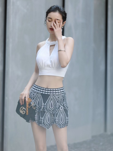 水着 レース 3点セットタンキニ セパレート ビキニ 胸元 谷間 盛れる きれいめ セクシー シンプル 無地 大人 可愛い 体系カバー 20代 30の通販は