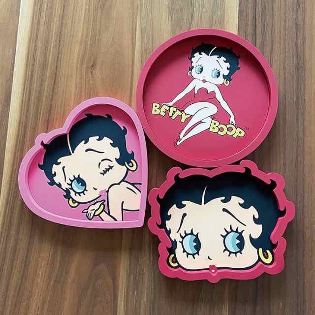 メール便対応】BettyBoop ラバートレイ ゴム製 トレー 小物入れ 車 滑り止め マルチトレイ ベティ グッズ インテリア アメリカン雑貨  3種類 ベティちゃん 生活雑貨【アメ雑 アメ雑貨 アメコミ 原宿系 ファッション アメキャラ かわいい 】┃の通販はau PAY マーケット ...