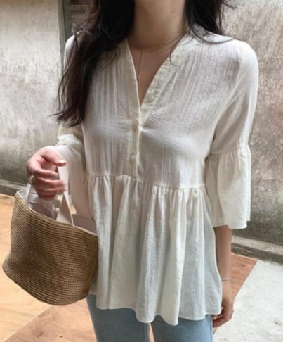 Vネックシャツチュニック トップス チュニック シャツ l 7分袖 Vネック フレア かわいい 大人可愛い きれいめ シンプル カジュアル 大人 上品