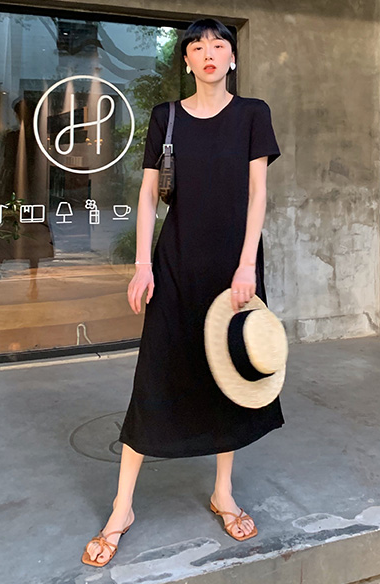 ワンピース 膝下 半袖 l 大人可愛い きれいめ 大人 おしゃれ かっこいい 大人女子 こなれ感 ラフ 無地 春 夏 秋 冬 10代 20代 30代 ワンピース 膝下 半袖 l 大人可愛い きれいめ 大人 おしゃれ