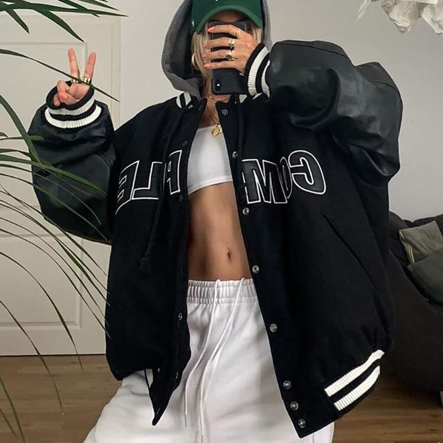 重ね着風 フード付き ジャケット l ジャンバー 上着 ミディアム丈 袖あり 長袖 ドロップショルダー 襟なし フード付き ファスナー ポケット 前開