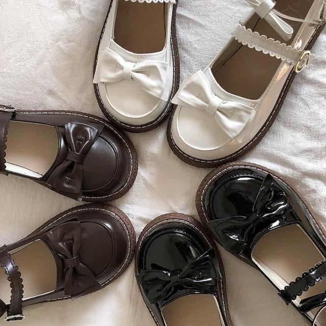 シューズ レディース 靴 l クツ パンプス ローファー フラットソール ヒール無し ストラップ付き アンクルストラップ ラウンドトゥ 華やか 甘め シューズ レディース 靴 l クツ パンプス ローファー フラットソール