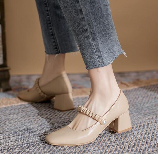 パンプス レザー チャンキーヒール l スクエアトゥ シューズ 靴 シンプル 無地 ゴムバンド パール 3.5cm 5.5cmヒール ミドルヒール 大