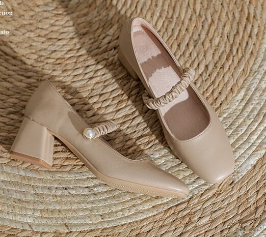 パンプス レザー チャンキーヒール l スクエアトゥ シューズ 靴 シンプル 無地 ゴムバンド パール 3.5cm 5.5cmヒール ミドルヒール 大