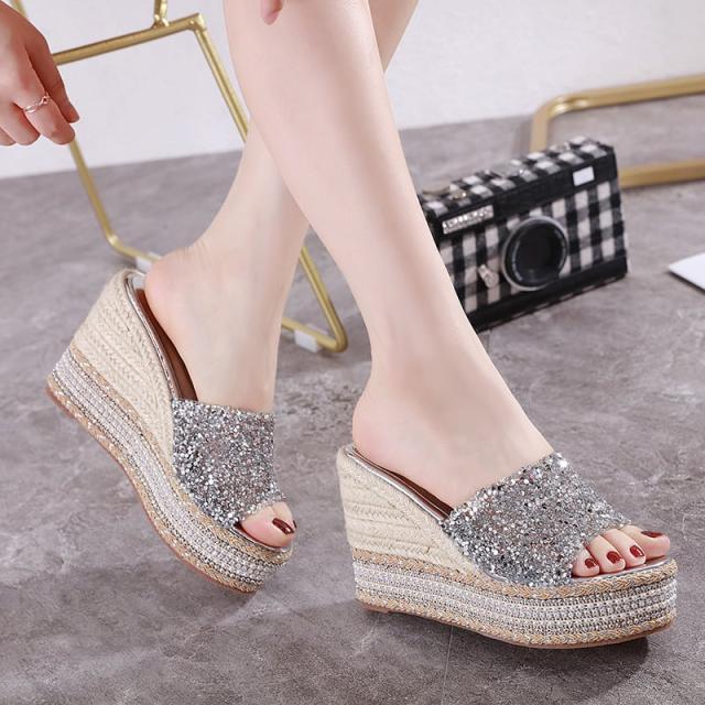 サンダル スリッパ 歩きやすい l きれいめ 大人 上品 おしゃれ お洒落 かっこいい エレガント きちんと感 大人っぽい 主役級 存在感 抜け感 夏