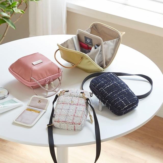 [アルティザン・アンド・アーティスト] JALオリジナル　マイクロ ウォレットポシェットの通販は