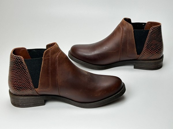 訳あり品 クラークス デミ2ビート 23.5cm US7.0  ダークタン 26152058 女性用 CLARKS DEMI 2 BEAT (cl384)